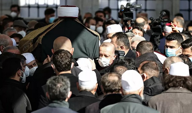 Erdoğan cenaze namazına katıldı