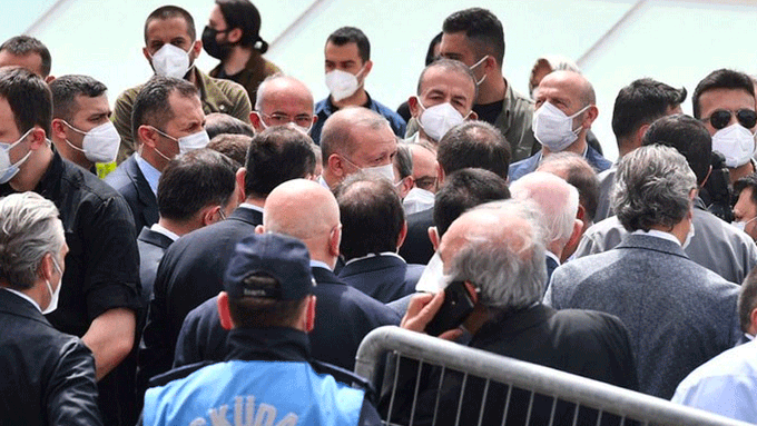 Erdoğan, cenaze namazına katıldı