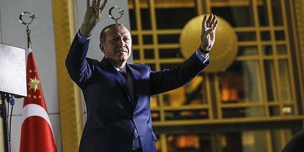 Erdoğan: Demokrasi nöbetlerine ara veriyoruz!