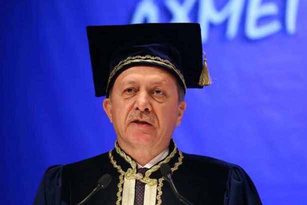 Erdoğan: Eğitim sisteminde büyük sıkıntı var