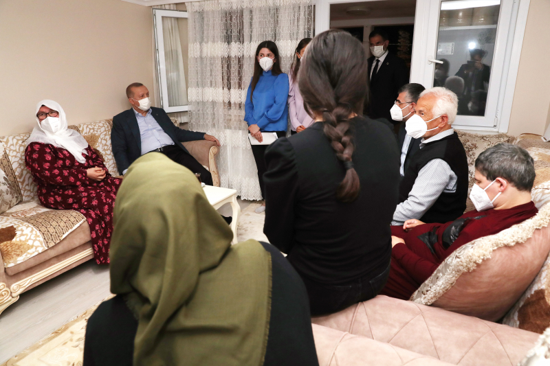 Erdoğan, Mahruze Keleş'i evinde ziyaret etti 