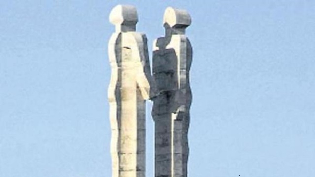 insanlık anıtı