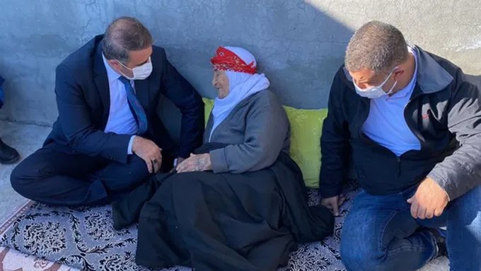 Erdoğan'a hakaretten yargılanan 96 yaşındaki kadın, ziyaretine gelen DEVA üyelerini polis sanıp ağladı