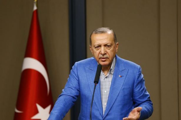 Erdoğan'dan 'asker kısalacak mı' sorusuna yanıt