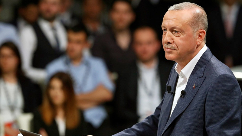 Erdoğan'dan Macron'a: Türkiye'yi NATO'dan çıkarmak senin haddine mi?