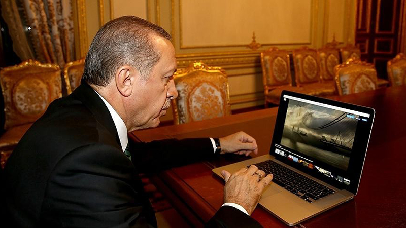 Erdoğan'ın Facebook hesabından yapılan paylaşım hemen silindi