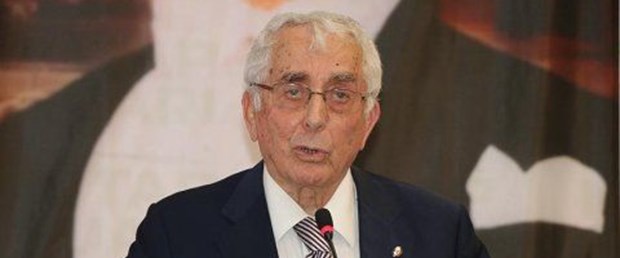 Eski bakan Ali Topuz hayatını kaybetti