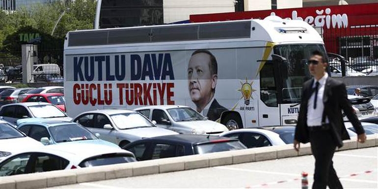 Fehmi Koru: Yeni bir parti AKP için yararlı olur 