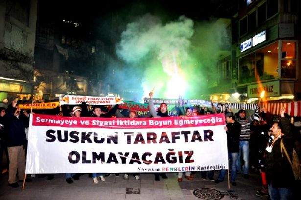 Fenerbahçe taraftarından Galatasaray taraftarına: Hayır diyoruz, var mısınız?