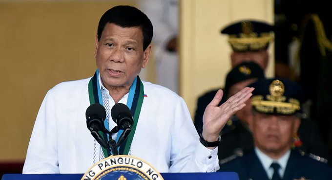 Filipinler Devlet Başkanı, aşı olmayanları hapse atmakla tehdit etti