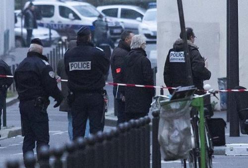 Charlie Hebdo zanlıları öldürüldü!