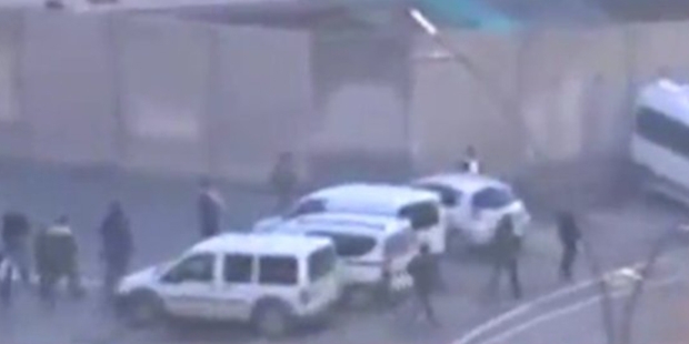 Gaziantep'te çatışma: 'Canlı bomba emniyete girmeye çalıştı'