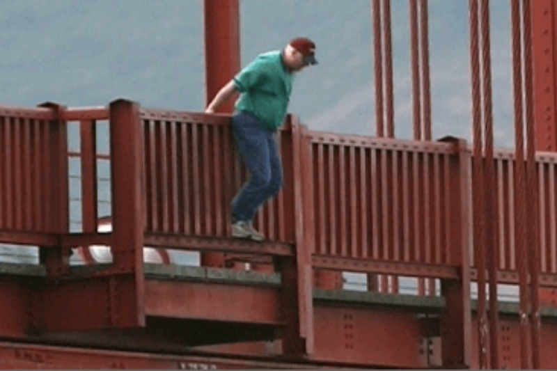 Golden Gate köprüsüne intihar edenleri engellemek için ağ gerilecek!