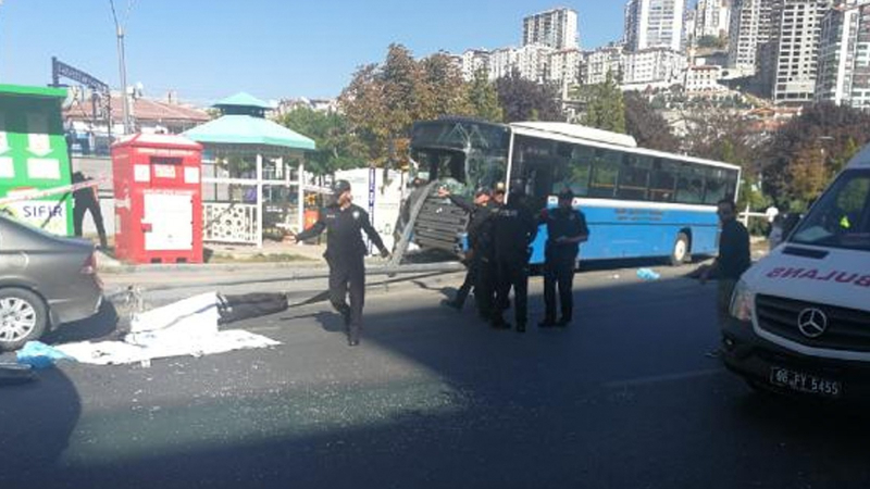 Halk otobüsünün durağa girdiği kazada ölü sayısı 4'e yükseldi
