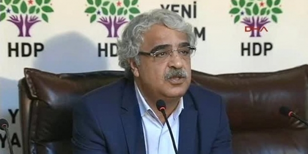 HDP'li Mithat Sancar: Anketlere güvenmeyin, baraj sorunumuz var