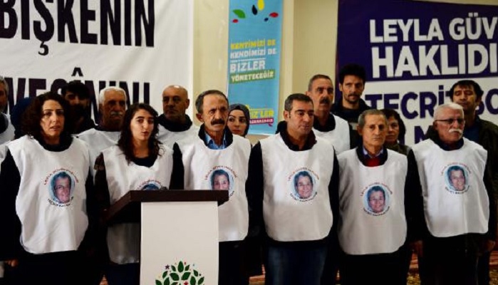 HDP'liler Öcalan için açlık grevine başladı