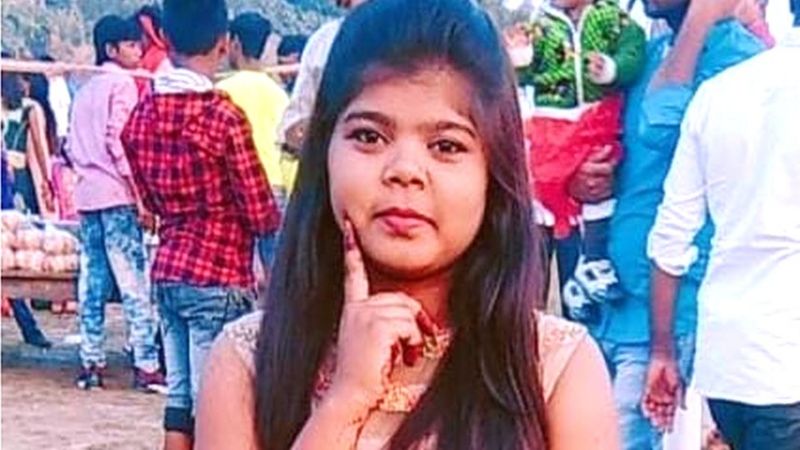 Hindistan'da 17 yaşındaki Neha, kot pantolon giydiği için öldürüldü