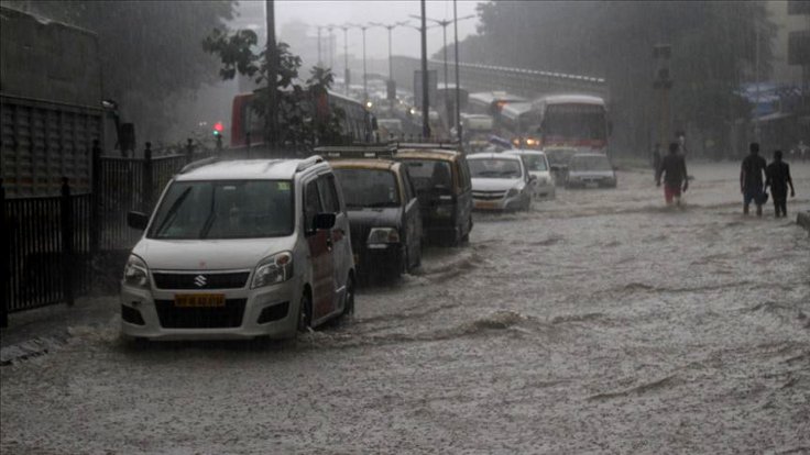 Hindistan'da muson yağmurlarında 59 kişi öldü