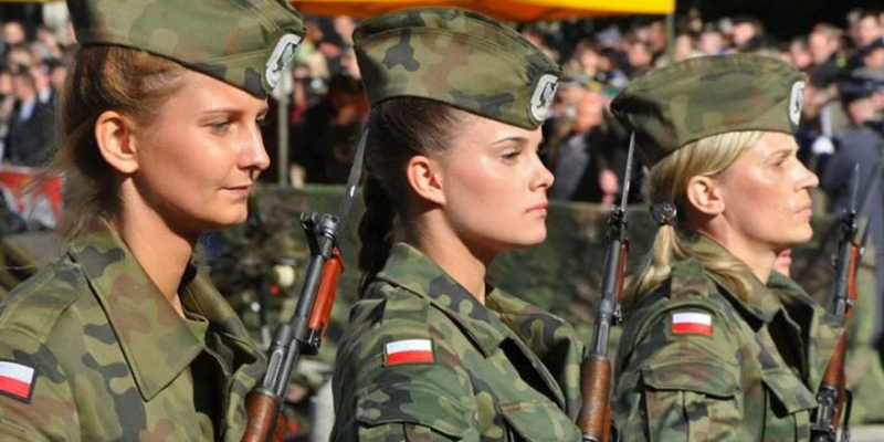 Hollanda'da kadınlara zorunlu askerlik 