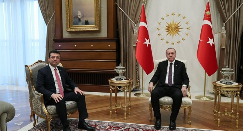 İmamoğlu, İstanbul'a gelen Erdoğan'ı havalimanında karşıladı