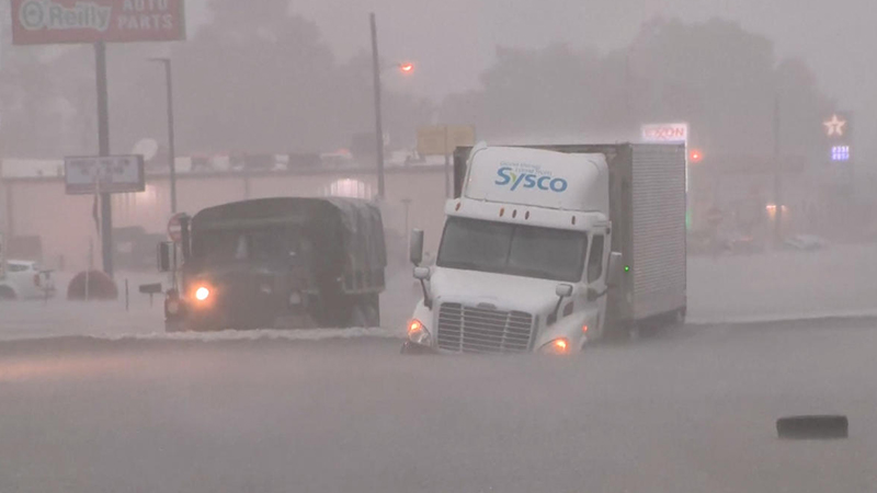 Imelda Tropik Kasırgası Texas'ta sele sebep oldu: 2 kişi öldü, bin kişi kurtarıldı