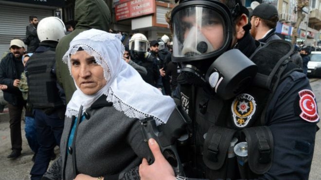 Independent'in Diyarbakır izlenimi: Suriye ve Irak'tan dalga etkisi!