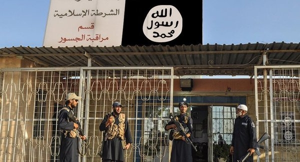 IŞİD, İngiliz ve İtalyan askerleri esir aldı!