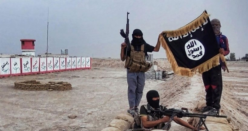 IŞİD kaçırdığı çocukları savaşta kullanıyor!