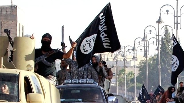 IŞİD'li: Allah'ın dediği gibi boynunu kesip atıyoruz!