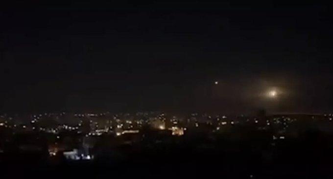 İsrail Deyr ez Zor'a hava saldırısı düzenledi