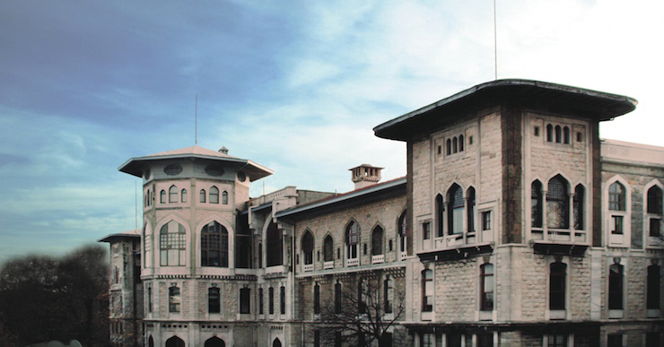 İstanbul Erkek Lisesi’nden Noel yasağı açıklaması