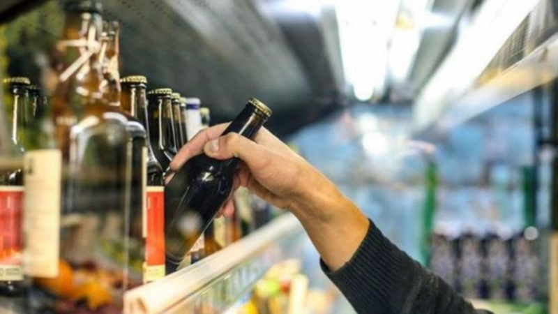 İstanbul Valiliği'nden alkol satışı yasağı kararı