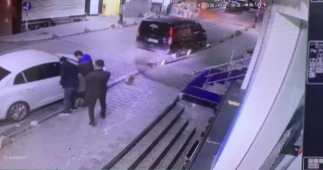 İstanbul'da 1 milyon lira dolandıran sahte polisler tutuklandı