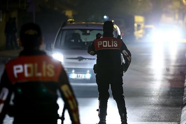 İstanbul'da 39 ilçede 5 bin polisle operasyon