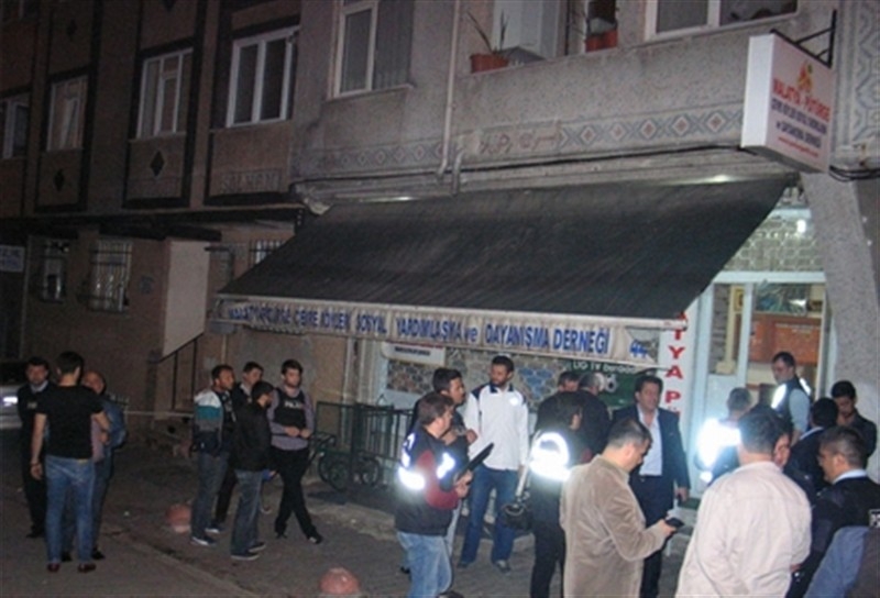 İstanbul'da derneğe bombalı saldırı