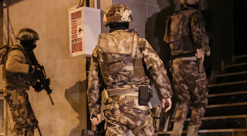 İstanbul'da IŞİD'e yönelik eş zamanlı operasyon: 16 gözaltı