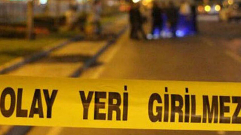 İstanbul'da kimlik kontrolü yapan polislere silahlı saldırı