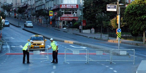 İstanbul'da maç nedeniyle trafiğe kapanacak yollar açıklandı