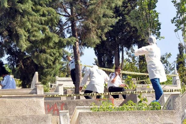 İstanbul'daki bir mezarda kadın cesedi bulundu!