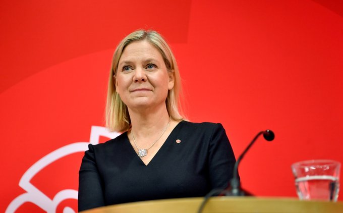 İsveç'in ilk kadın başbakanı Magdalena Andersson, göreve geldikten saatler sonra istifa etti 