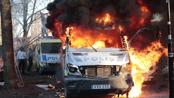 İsveç'te 'Kuran yakma' etkinliği sonrası şiddet olayları 