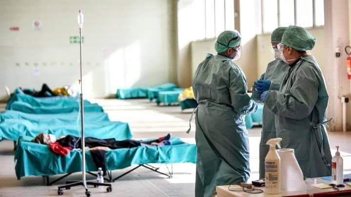 İtalya'da 1 günde koronavirüsten 627 kişi hayatını kaybetti