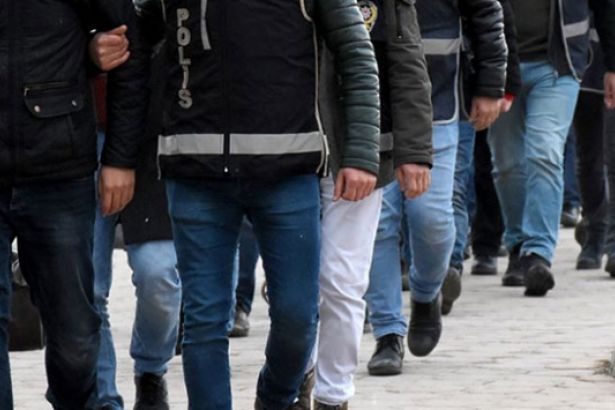 İzmir merkezli 11 ilde operasyon: Çok sayıda gözaltı var