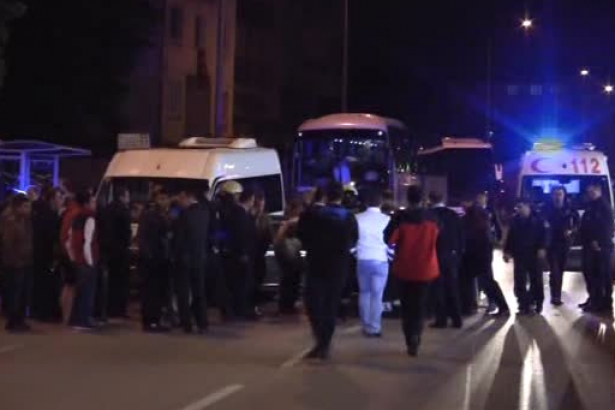 İzmir'de silahlı saldırı