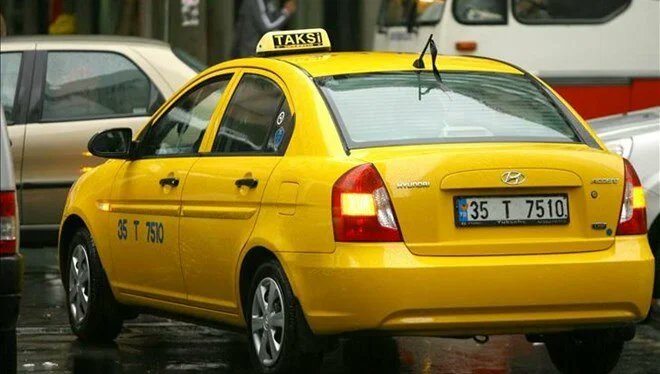 İzmir'de taksi ücretlerine zam