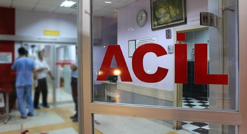 İzmir'de zehirlenme şüphesiyle 50 kişi hastaneye başvurdu