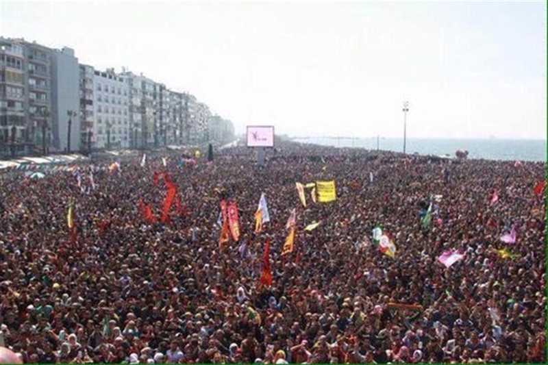 İzmir'deki HDP mitingine katılım şaşırttı!