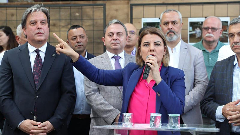 İzmit Belediye Başkanı Hürriyet: Kamu malına kendi malı gibi çökmüşler