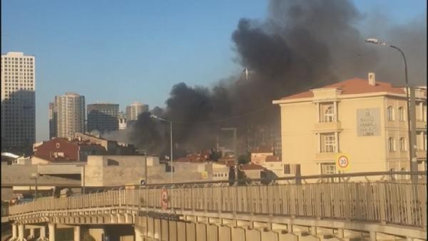 Kadıköy’de çıkan yangında iki kişi hayatını kaybetti