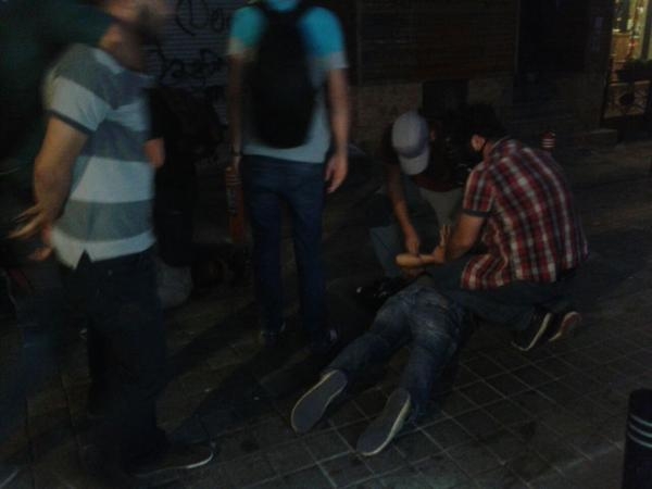 Kadıköy'de Suruç eylemine polis saldırdı!